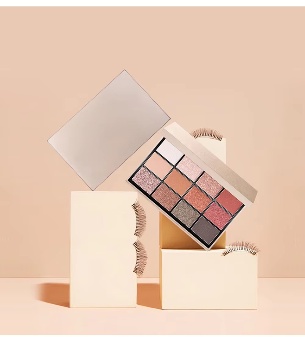 Image [7]-Factory Direct Unique 10g Eyeshadow Palette Packaging Luminous Finish With Private Logo Empty Box Set For Makeup